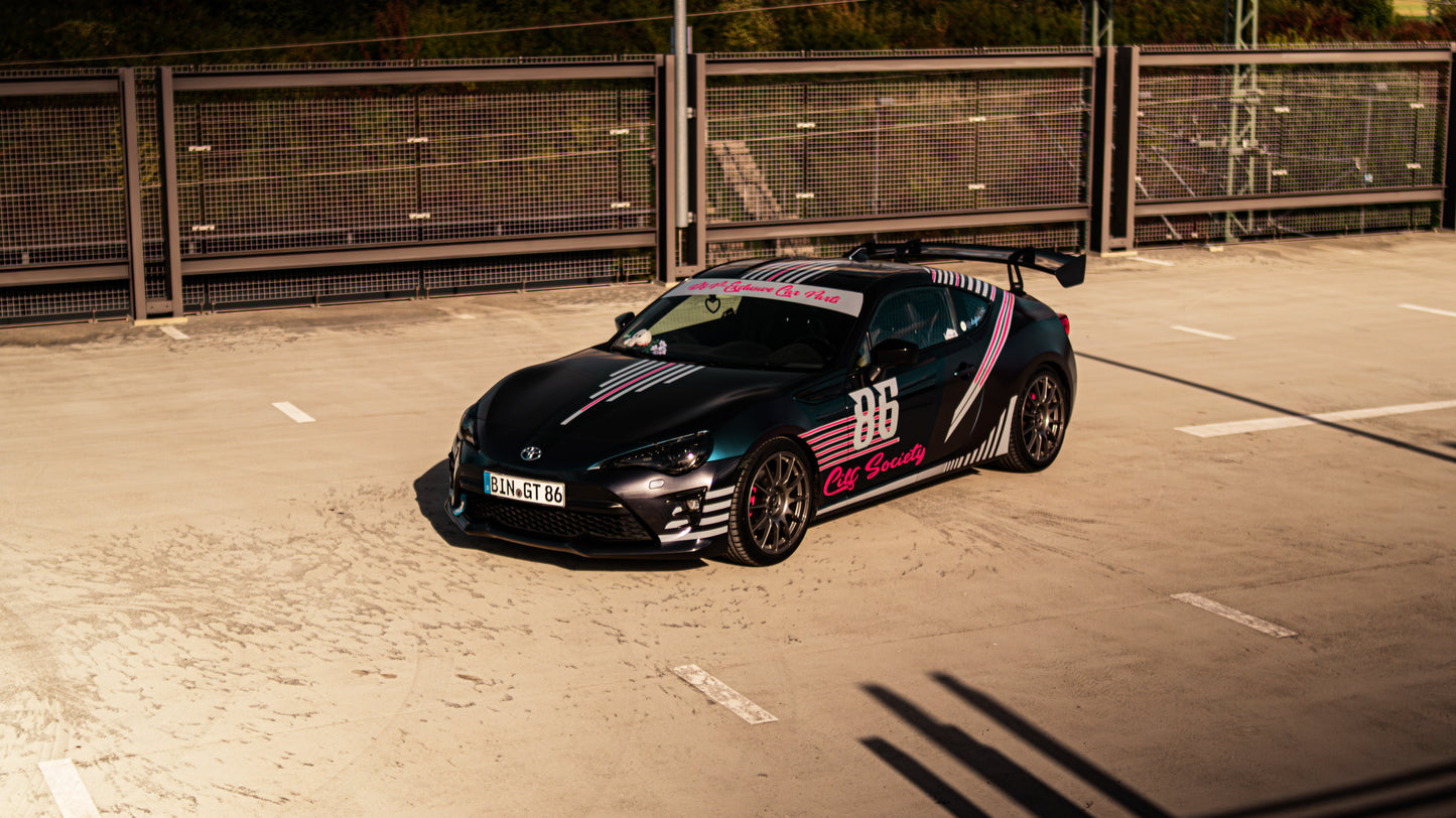 Auto-Content-Bundle: Fotos, Wunsch-Video & Custom T-Shirt
