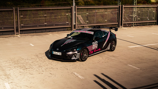 Auto-Content-Bundle: Fotos, Wunsch-Video & Custom T-Shirt